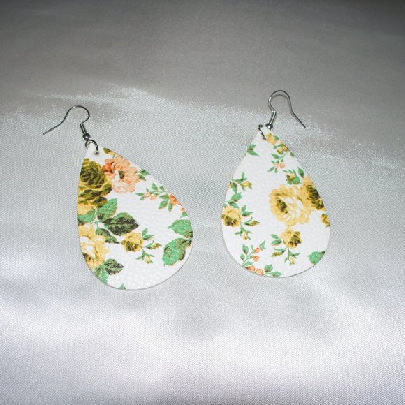 Jewelry - Yellow Flower Earrings